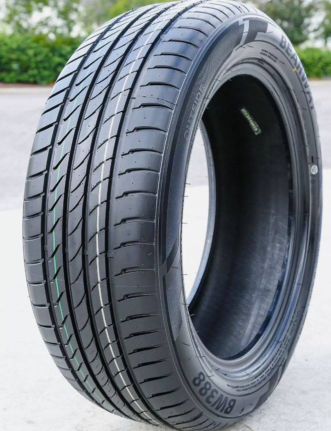 Good Quality UHP HP PCR Passenger Car Drifting Racing Run-Flat at Mt Ht LTR PCR Car Tyres 205/55/16 195/60/16 205/65/15 205/60/15 Car Tires R16 R17 R18 Saso Gcc