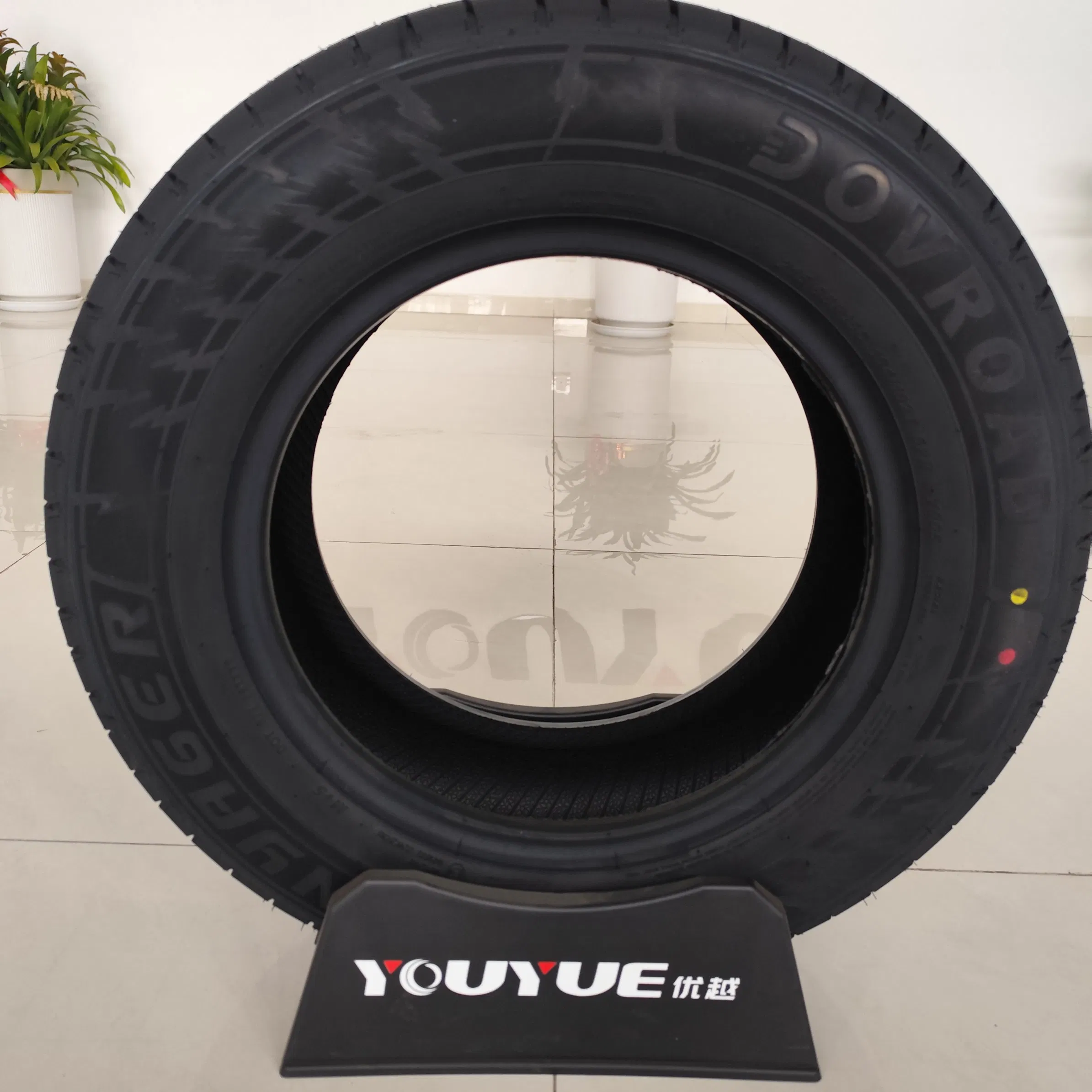 Dovroad Lykeen Zelda/Passenger Car Tire/Y905 Truck Tire/High Mileage/Low Noise/ Premium &amp; Durable Light Truck/Van Radial The High-Strength Structure Can Adapt