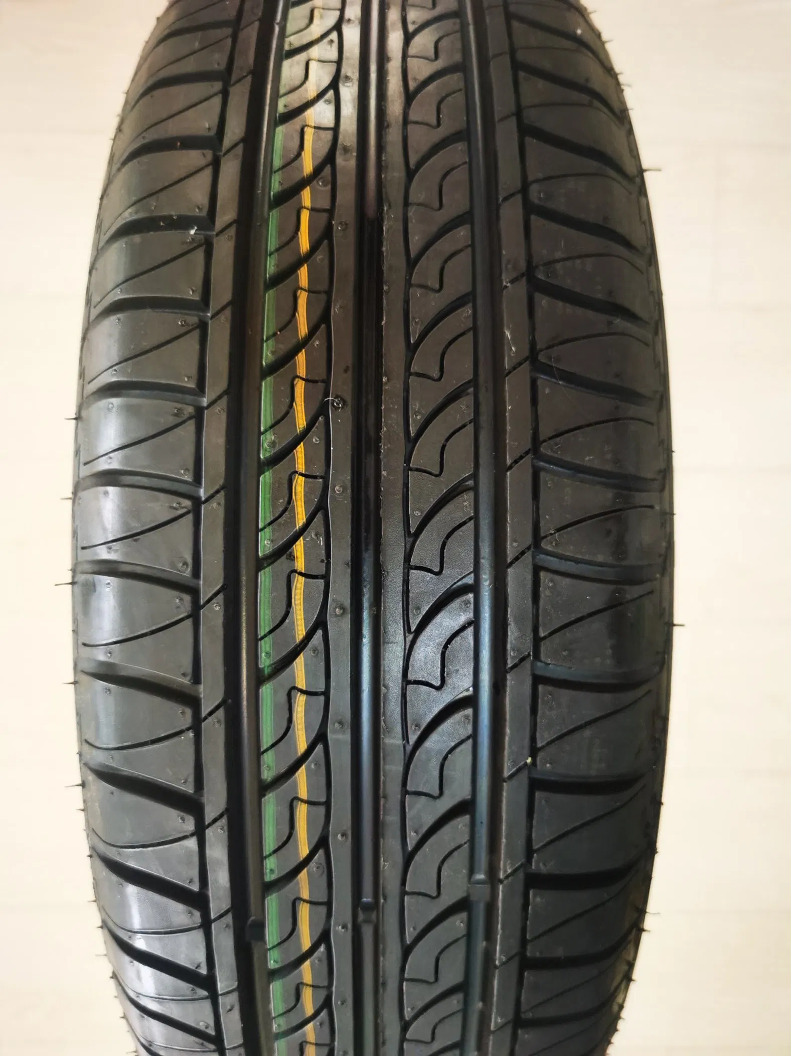 Best Passenger Top 10 Winter Snow Ice Tires Studdable/Non-Studded for Suvs Vans Cars Light Trucks