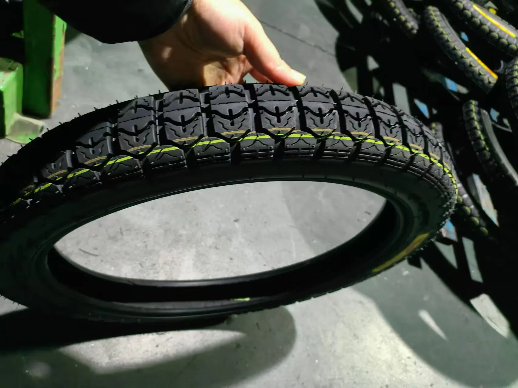 High Performance Motorcycle Tires 2.50-17 2.75-17 2.25-14 2.25-17 2.50-16 3.00-17 2.75-18