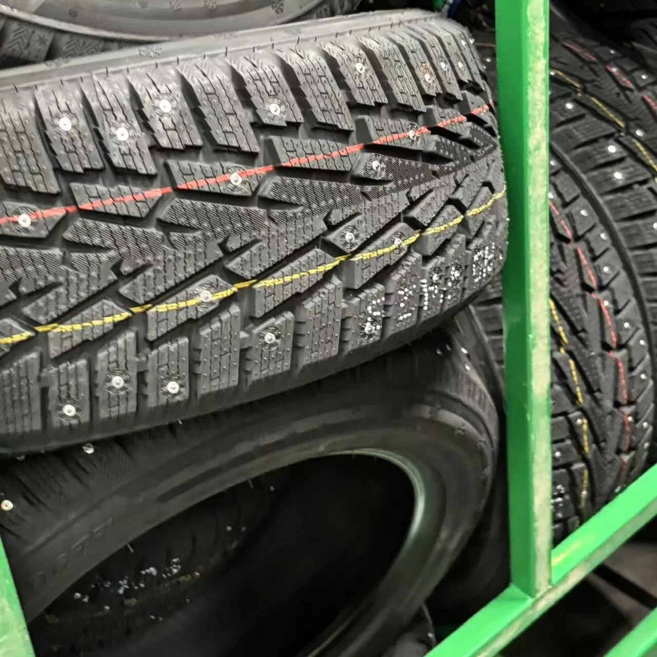 Studded Winter Tire Passenger Wholesale Semi Steel Radial Vehicle Radial 215/65/17 225/45r17 235/75r15 245/70 R17 275/70r18