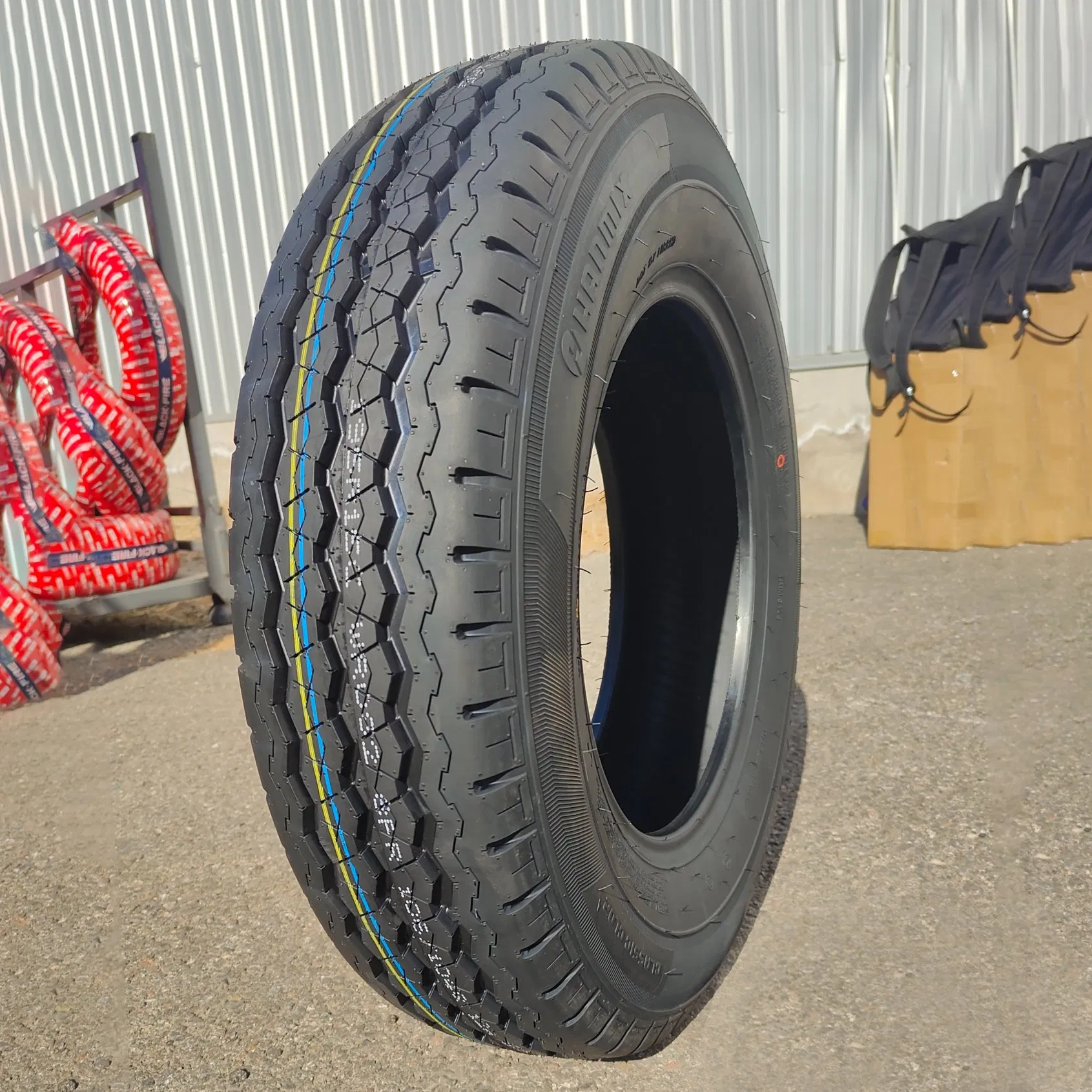 Hanmix PCR LTR All Terrain Llantas 14 15 16 Tires for Car Light Truck 195r14 195/65/15 255/50r20 Hot Sale Passenger Car Tyre Pneu Neumaticos Tyre-Dealers