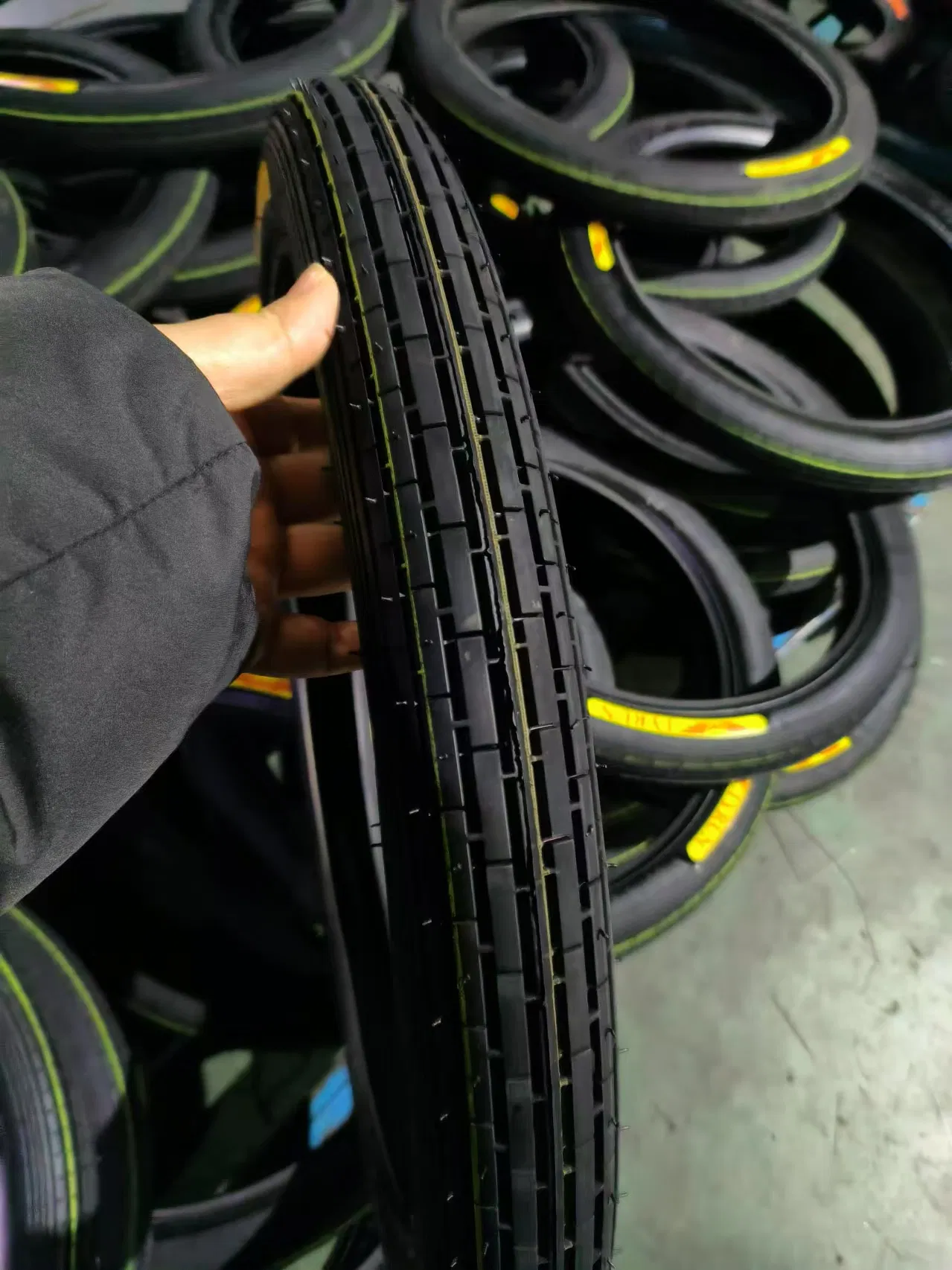 High Performance Motorcycle Tires 2.50-17 2.75-17 2.25-14 2.25-17 2.50-16 3.00-17 2.75-18