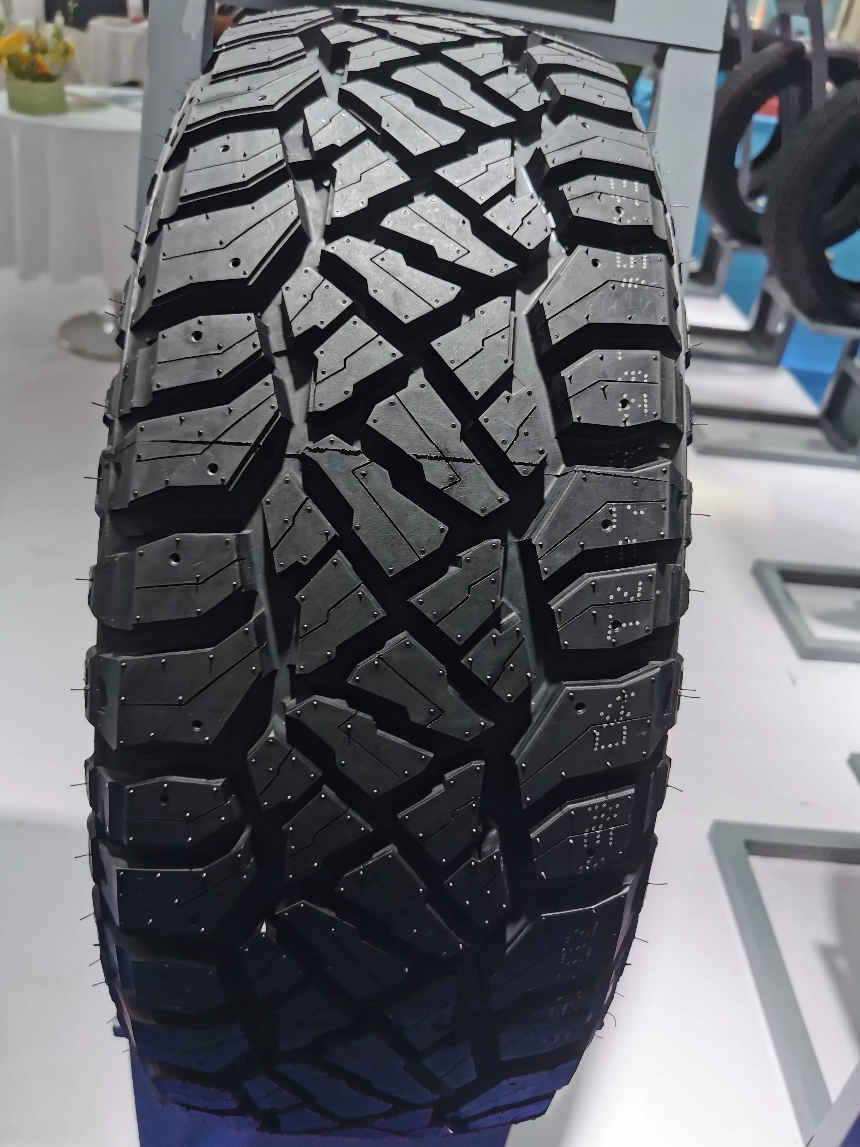 Low Prices Wholesale Manufacture R12 R13 R14 R15 R16 R17 R18 PCR Passenger Car Tires