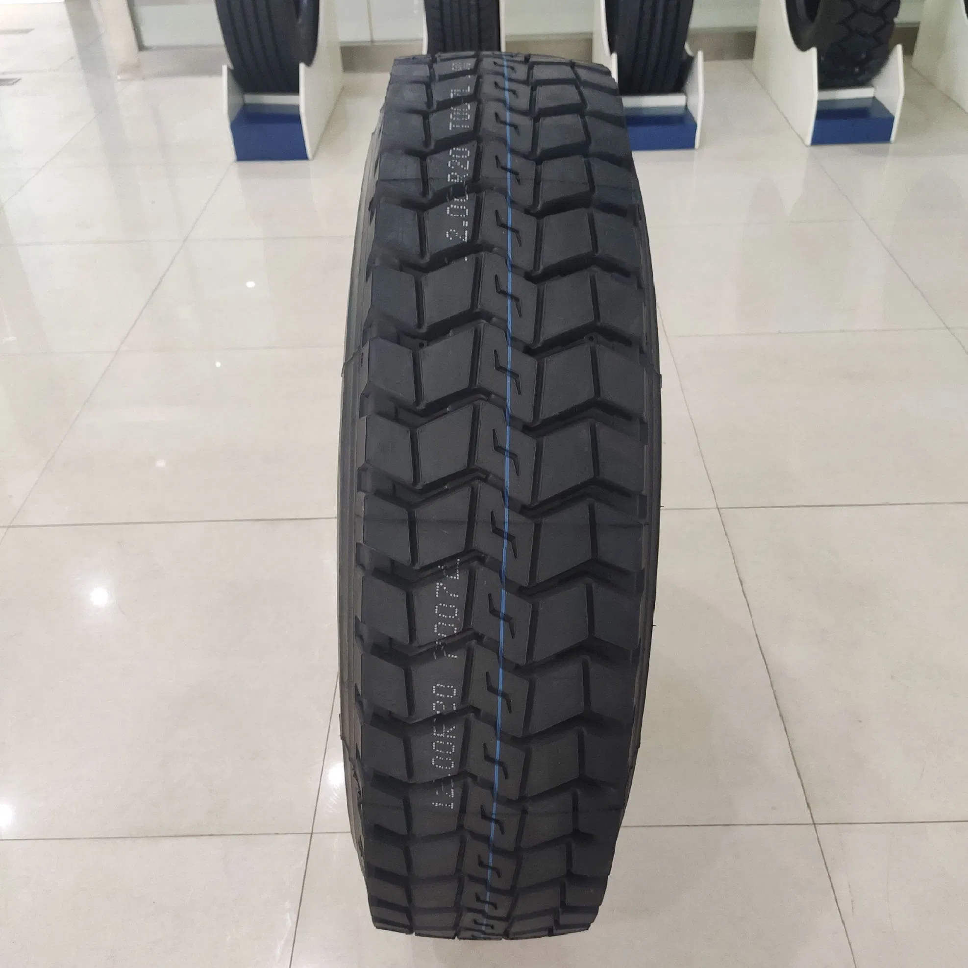 Heavy Truck Tire and Tyre 13r22.5 and 315/80r22.5 for Long Distance and Regional Haul, Fuel Efficient Tread Compound.
