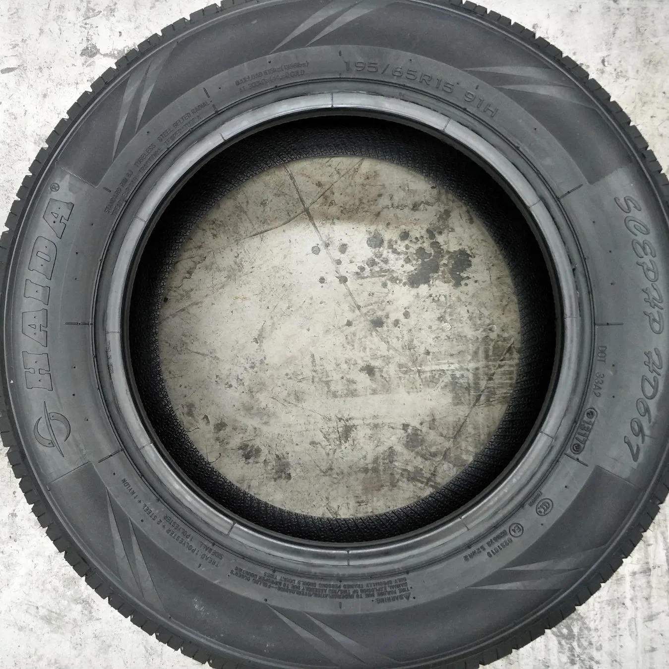 Haida Passenger Car Winter Tire China Radial Snow Run Flat Pneu 165/70r13 175/70r13 165/70r14 PCR SUV ATV Van All Terrain Mud Truck Tyre Llantas with Gcc Saso