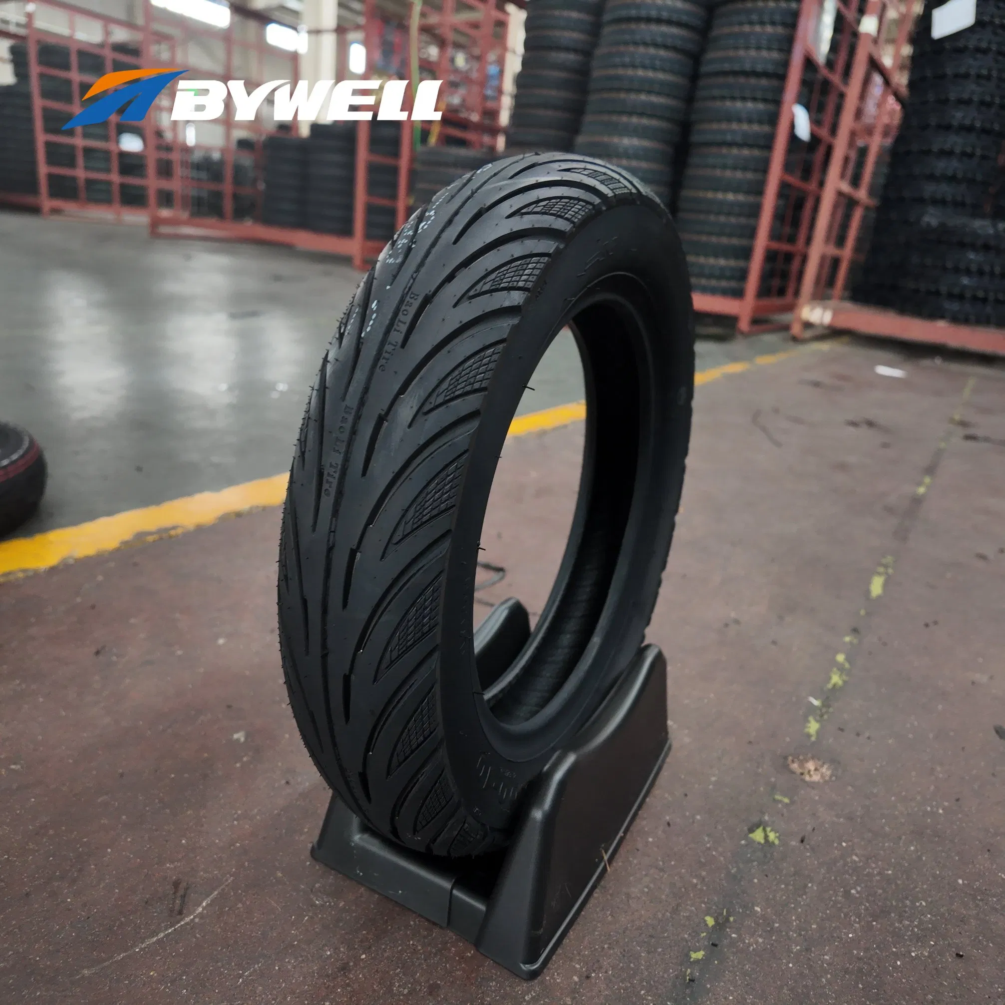 High-Performance Street Motorcycle Tyre for Urban Racing