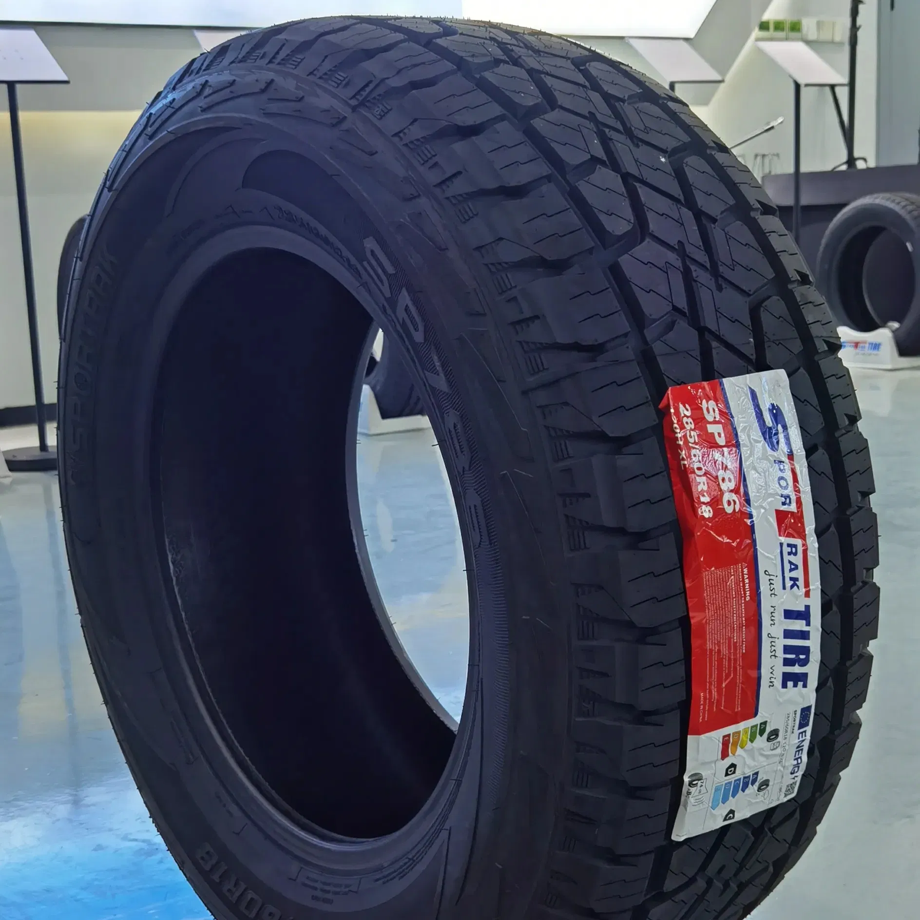 Sportrak PCR H/P, UHP, Van, H/T, a/T, M/T, R/T, Taxi, Racing, Run-Flat, 175/70r13 175/65r14 205/70r15 195/50r16 195/65r15 New China Passenger Car Tires