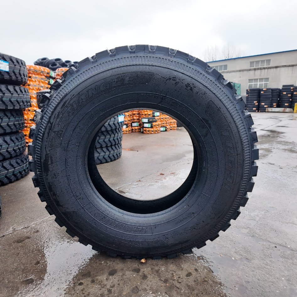 Mud-Terrain Tyre for Extreme Off-Road Conditions