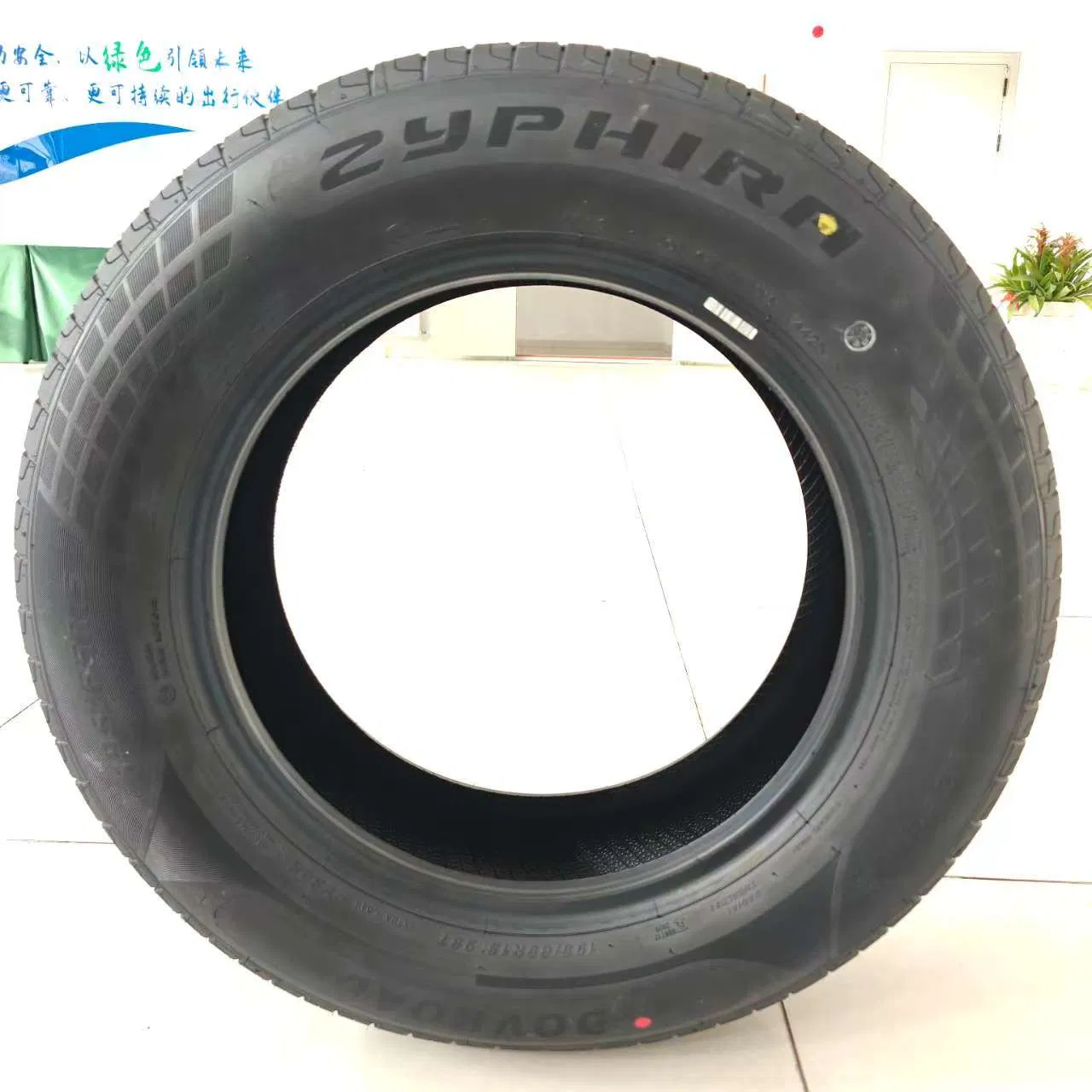 Dovroad Brand Car Tires High Quality UHP PCR Tire 215/45r16 215/40r17 215/55r18 Summer Tire Winter Tyre Stud Less Studded Tyre Top Quality Warranty Tyre