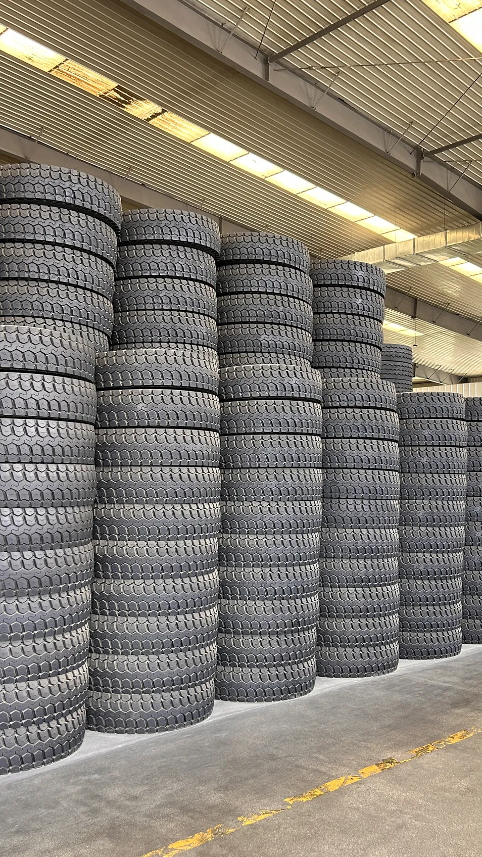 Truck Tyre 315/80r22.5 Detail 2