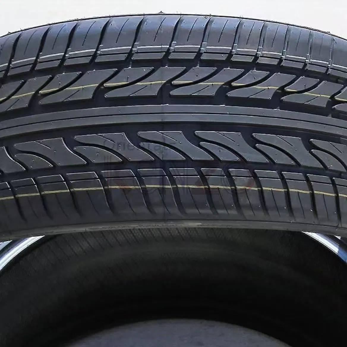 Symmetric Pattern Tires Good Quiet Effect; High Comfort; Relatively Fuel - Efficient 165/70r13 175/70r13 185/70r13 155/65r14