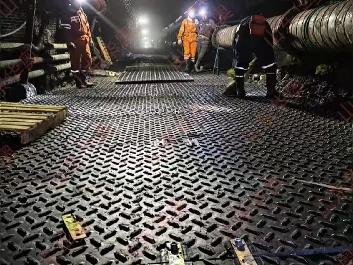 Panel de protección de suelo industrial de alta resistencia para grúas, estabilizadores de excavadoras, antideslizante