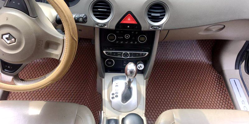 Alfombrilla de coche de PVC duradera: segura para el medio ambiente y resistente a las inclemencias del tiempo