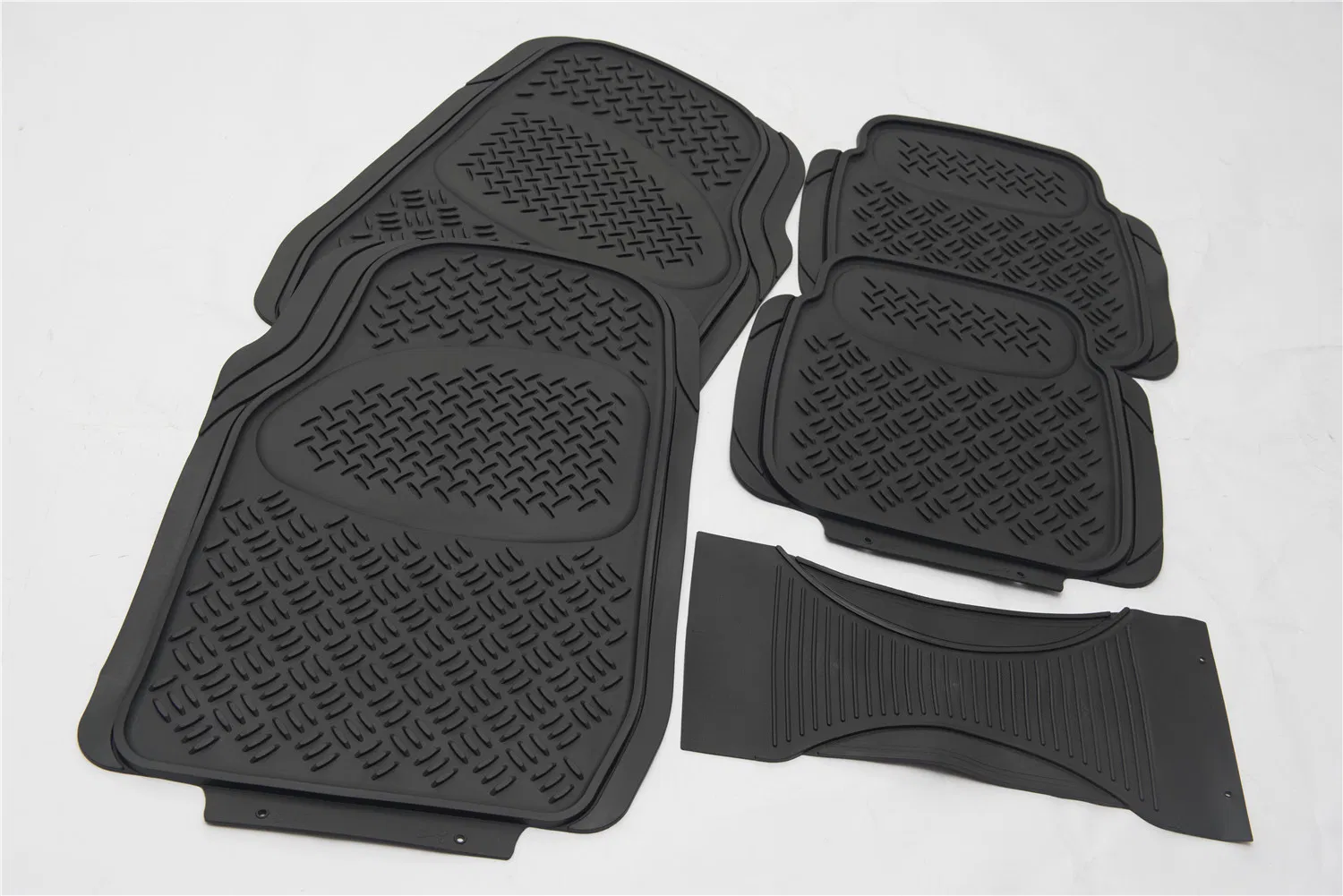 Mats de Piso de Goma Universal para Autos 4PCS-All Protección contra el Clima en Color Negro - Delante y Detrás - Ajuste Semi Personalizable Recortable
