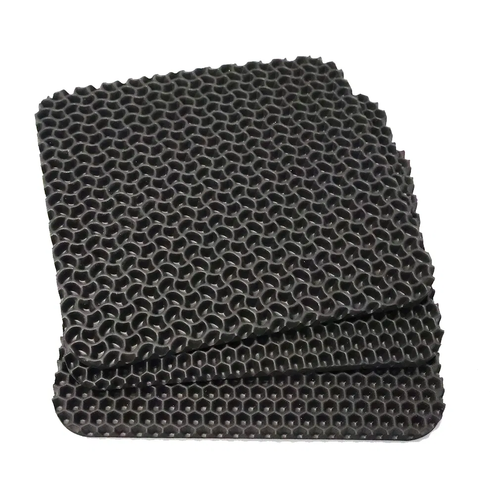 Hot Vender fábrica Alta calidad Perforated Mayoristas Accesorios para automóviles Honeycomb Diseño alfombra EVA alfombra de coches