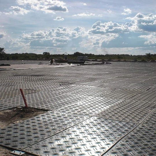 Panel de protección de suelo de HDPE de alta resistencia, antideslizante, para uso temporal en construcción de grúas