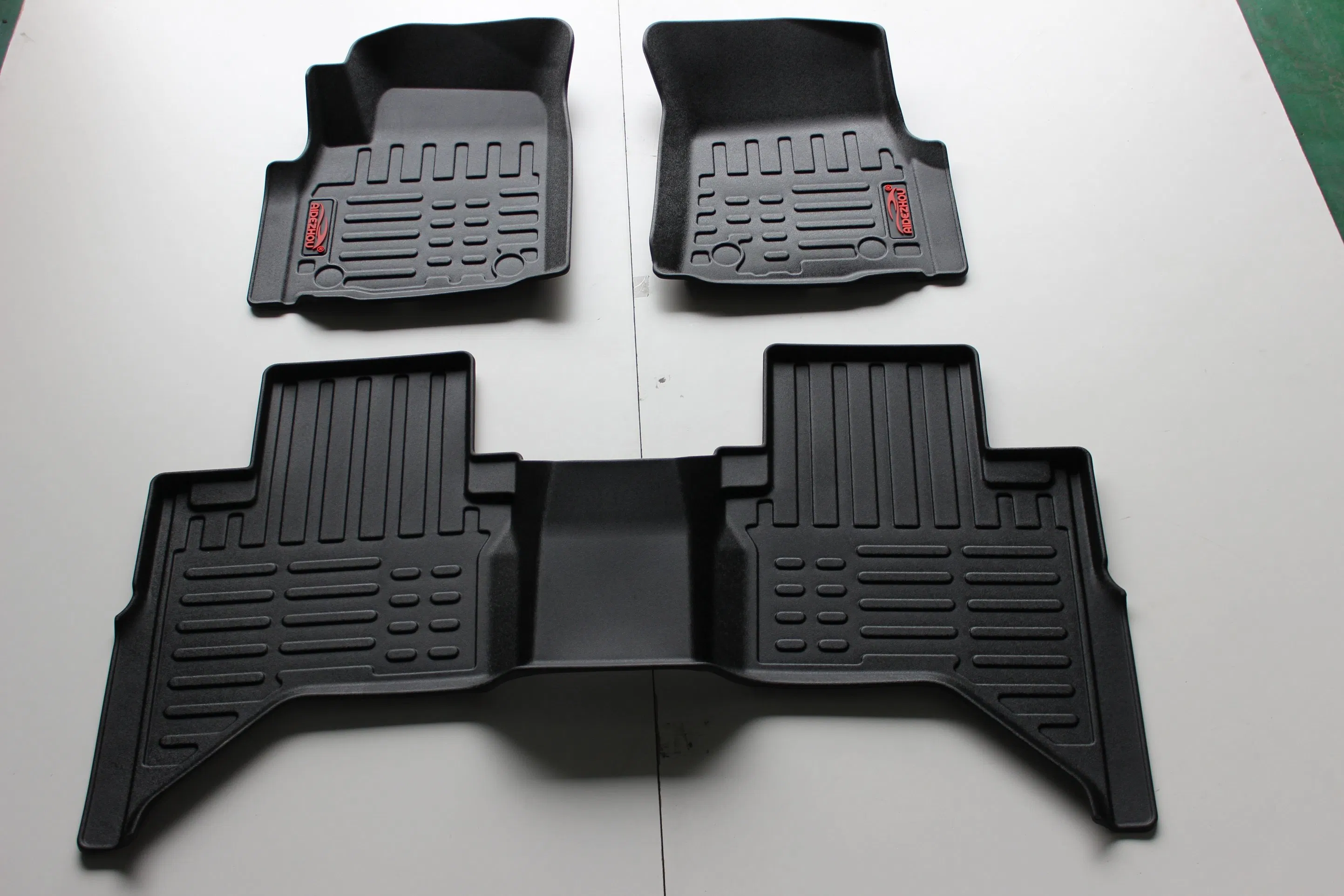 Alfombrillas de coche premium 5D adecuadas para Toyota Hilux Revo 2016+
