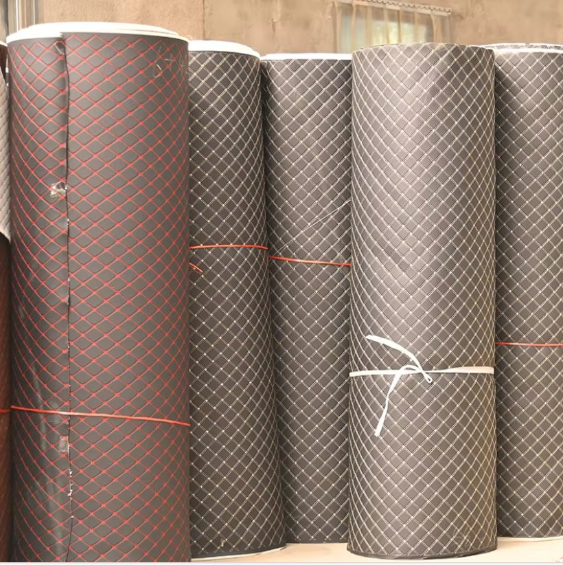 Ventas Calientes Sintéticas de PVC Espuma Cuero de Automóvil Bordado Acolchado Costura Tela Rexine Funda de Asiento de Coche Mat