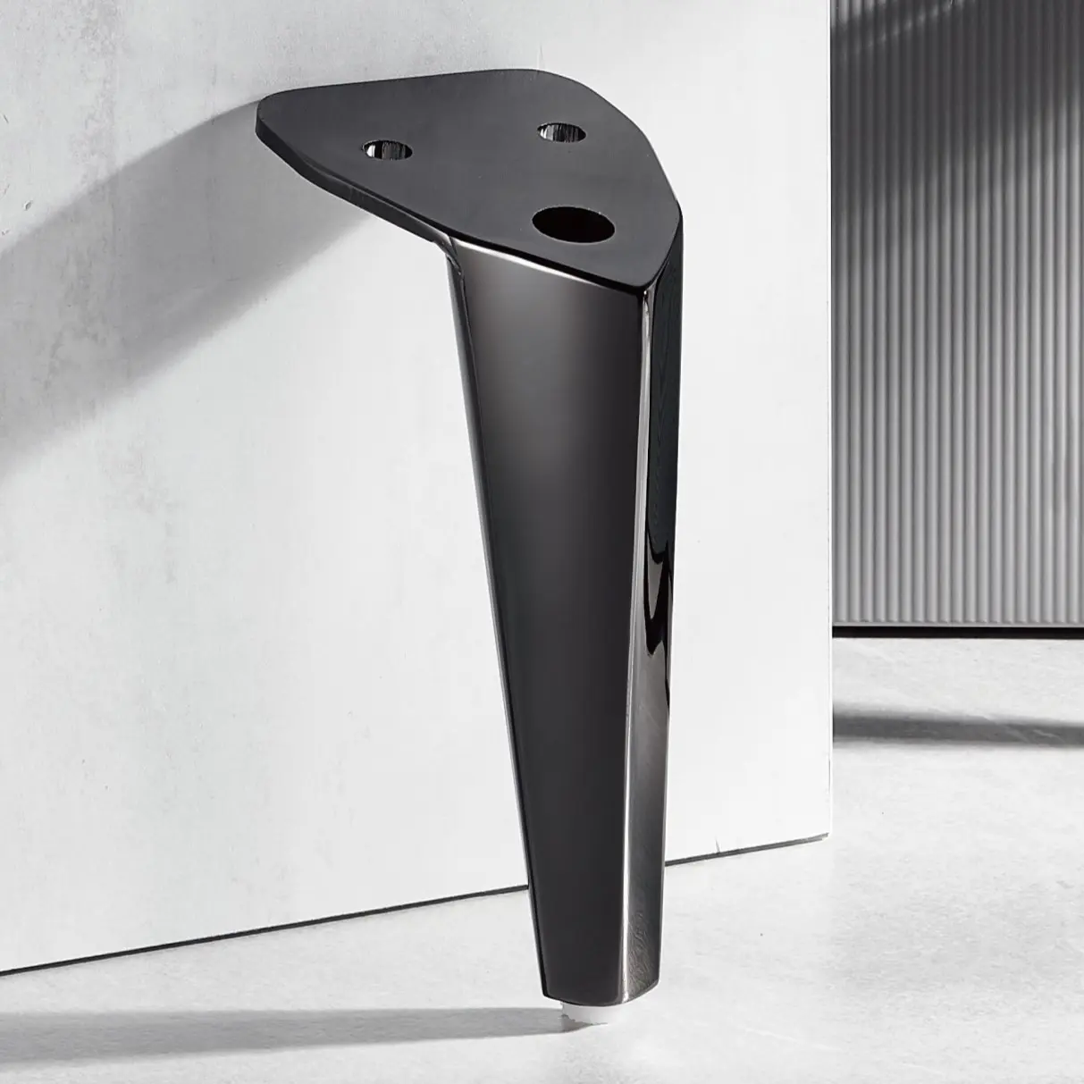 Chicago Sofa Leg A201040