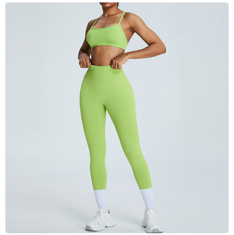 Wholesale Yoga Pants Women's Elastic High Waist Seamless Gym Pants Scrunch Butt Lifting Yoga Leggings Custom Logo Solid Color
