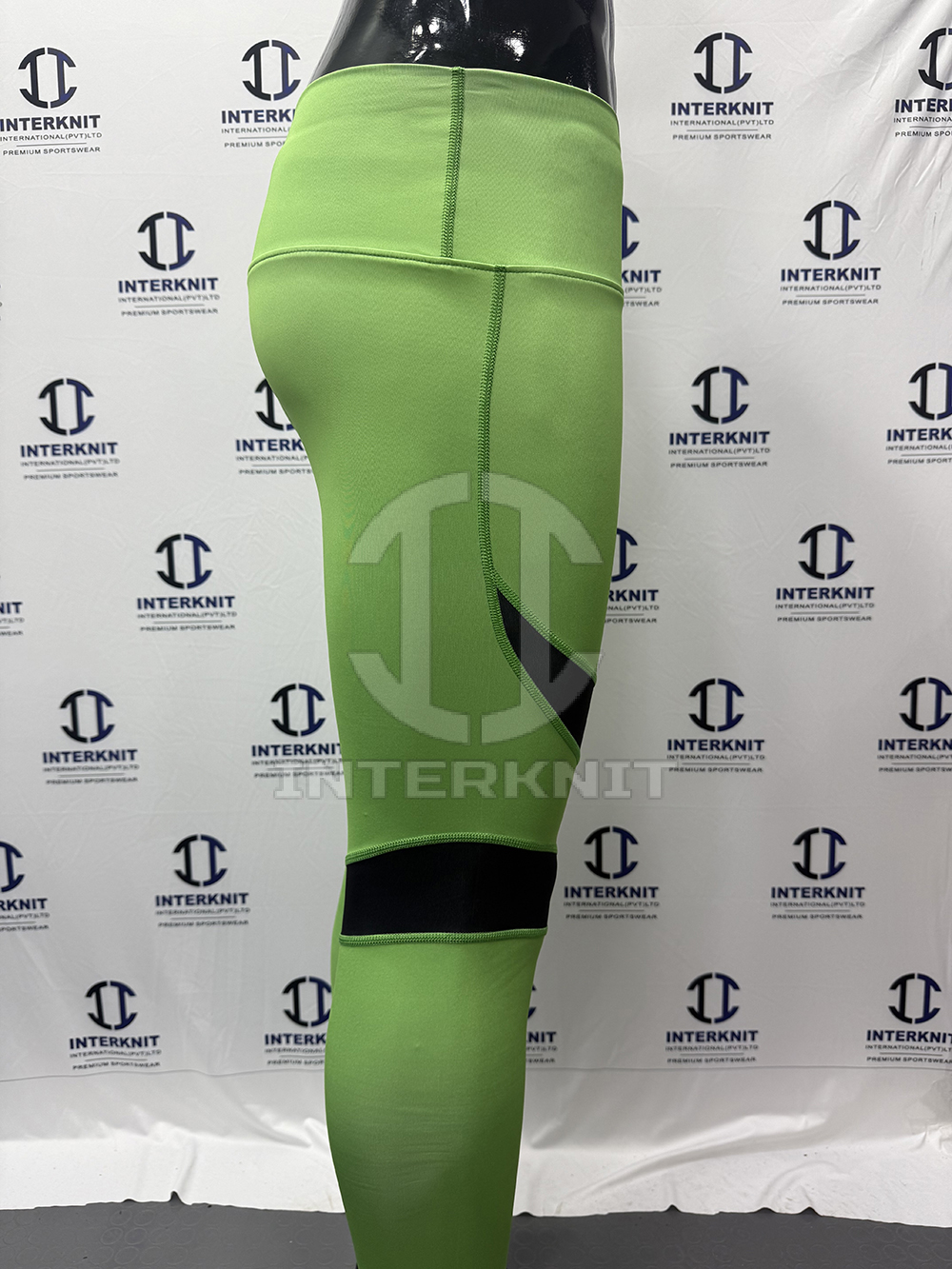 Custom Logo Solid Slim Fitness Super Elastic Lightweight Seamless Breathable Mesh Fabric Yoga Leggings Elastic Waist for Women