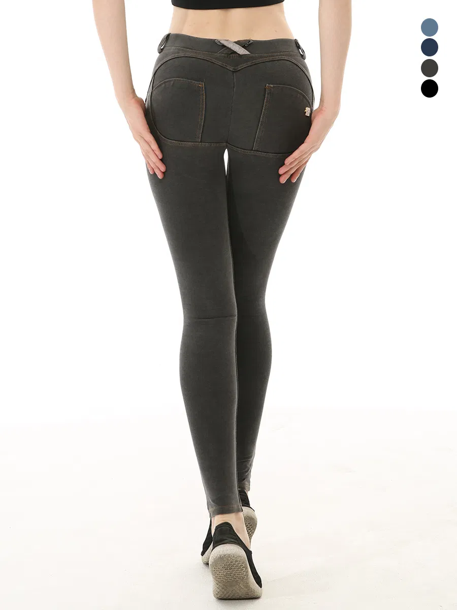 Yoga Pants Detail 8