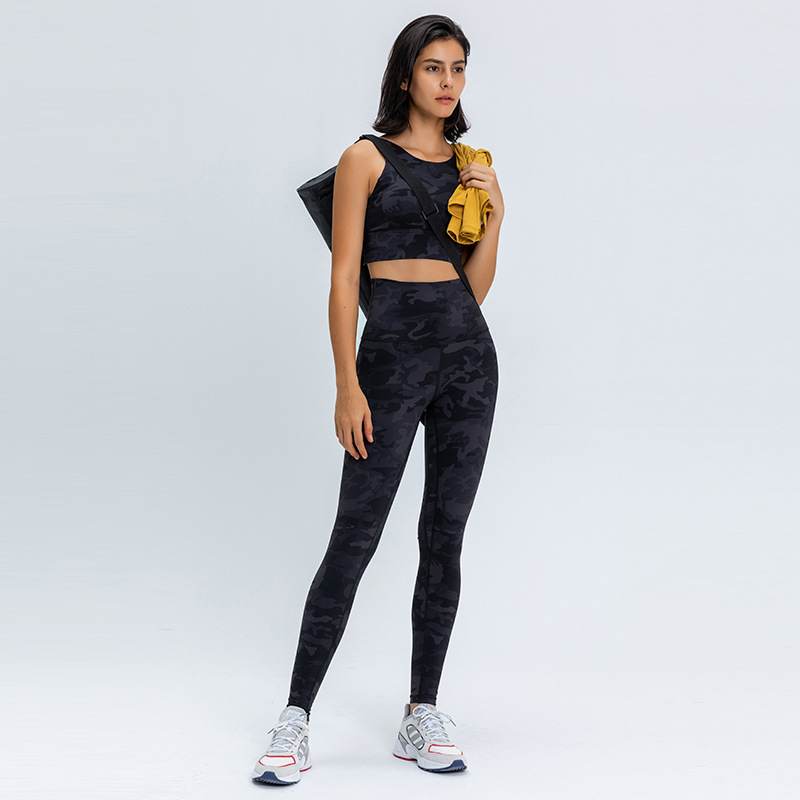 Autumn and Winter Nude High Waist Yoga Pants With Built-in Pocket and Wear Leisure Sports Fitness Small Foot Pants for Women