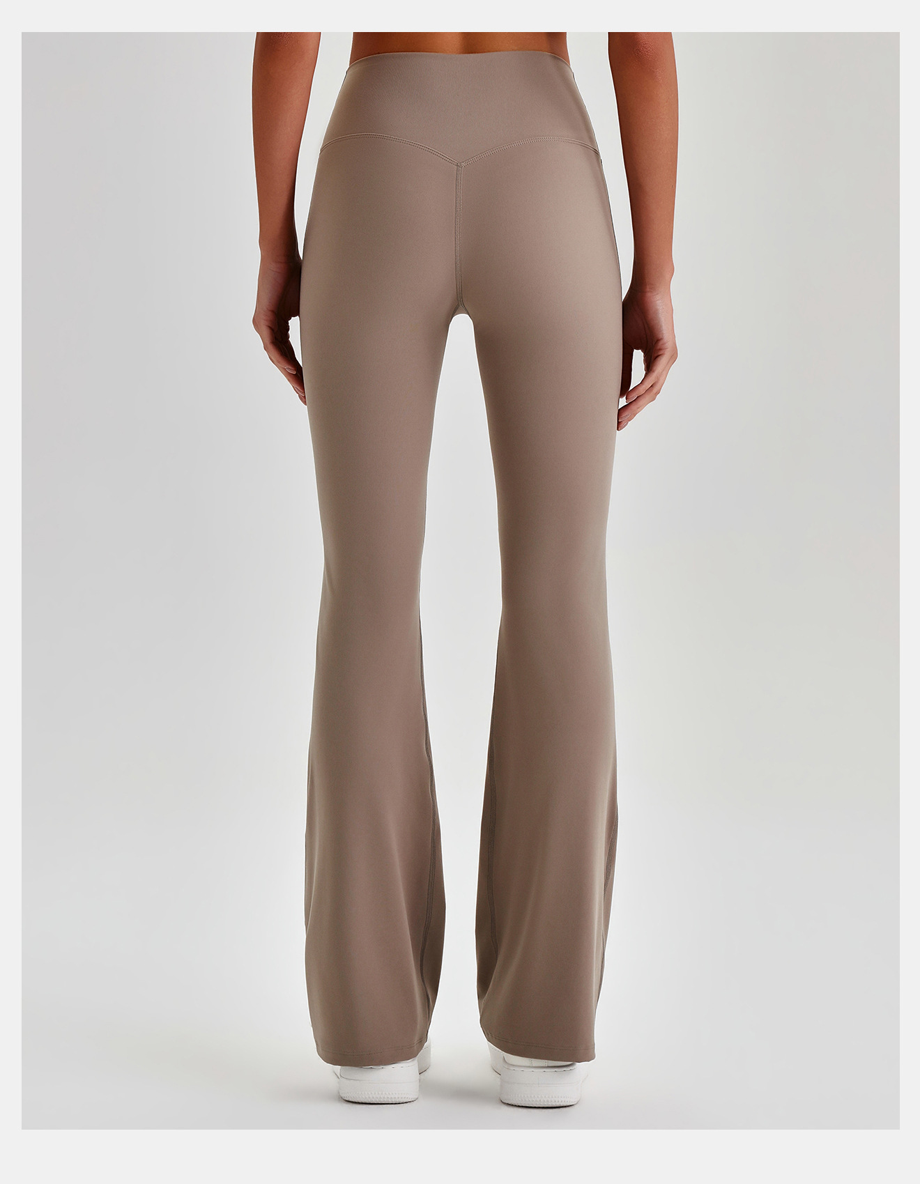 Apparel details 3