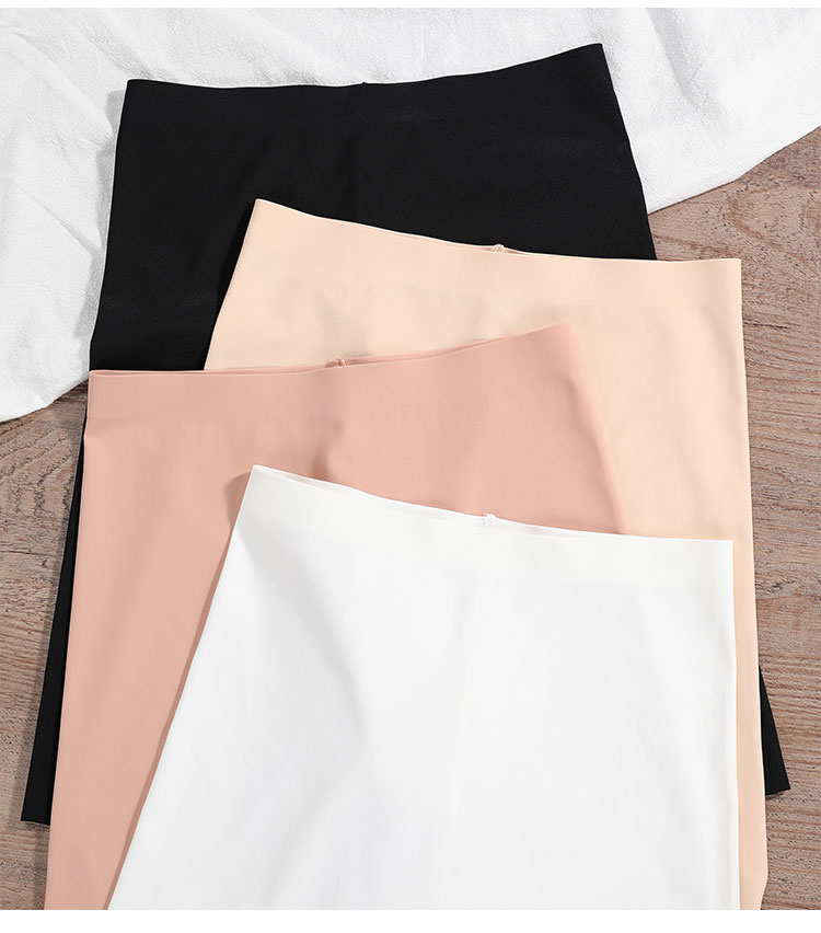 Seamless shorts detail 8