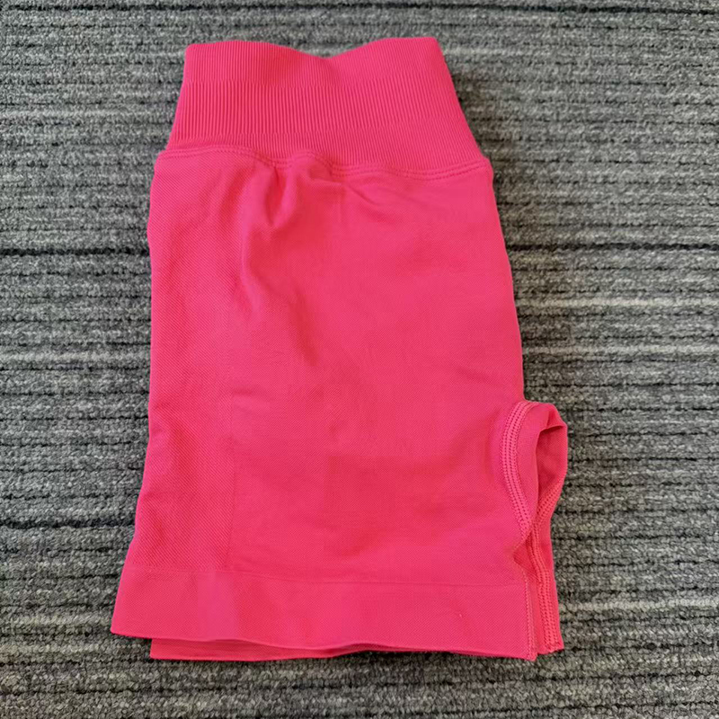 Apparel Detail View 3