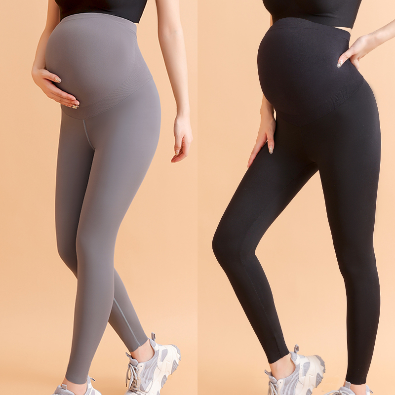 Maternity Leggings Feature 1