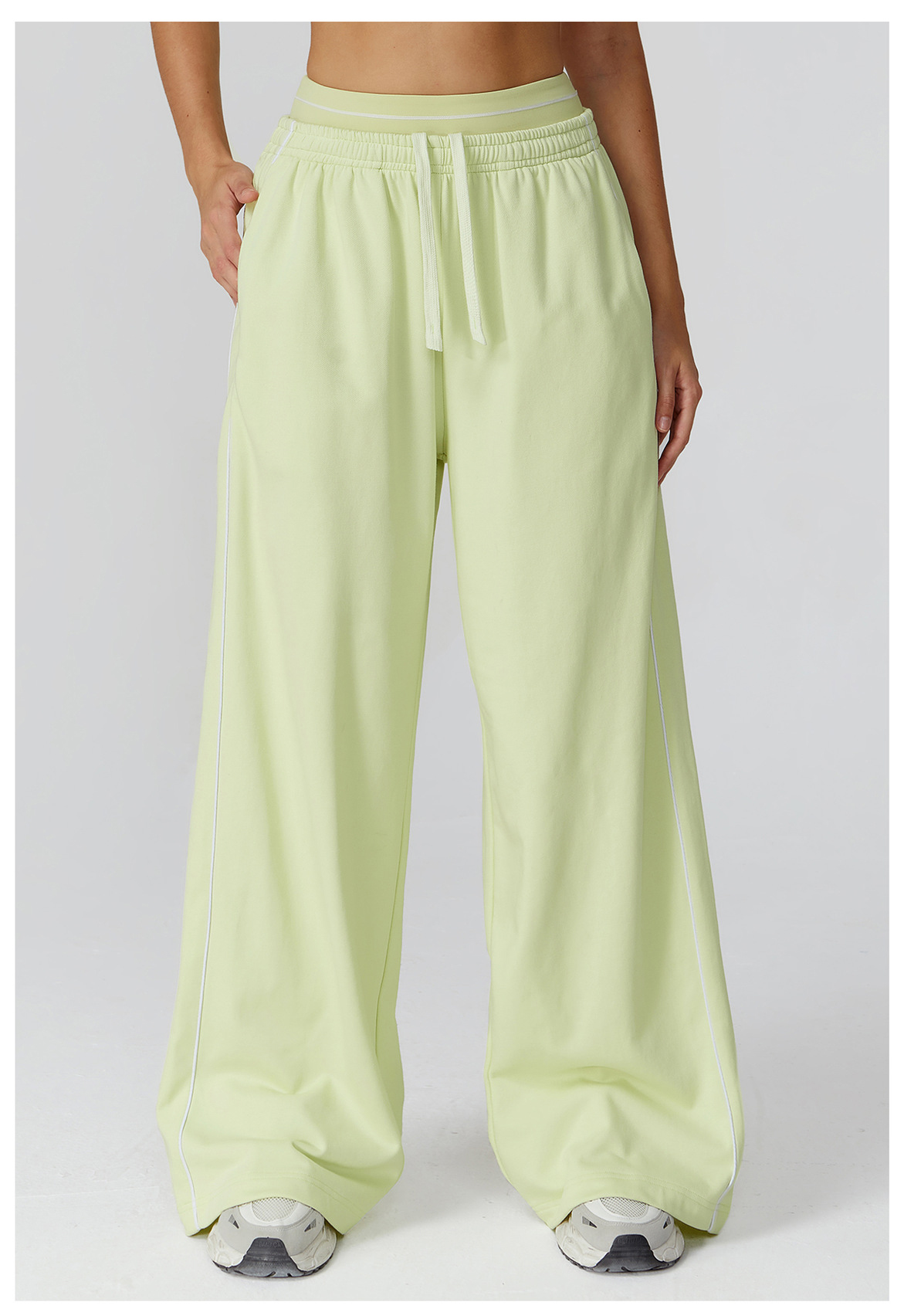 Sweatpants Detail 3