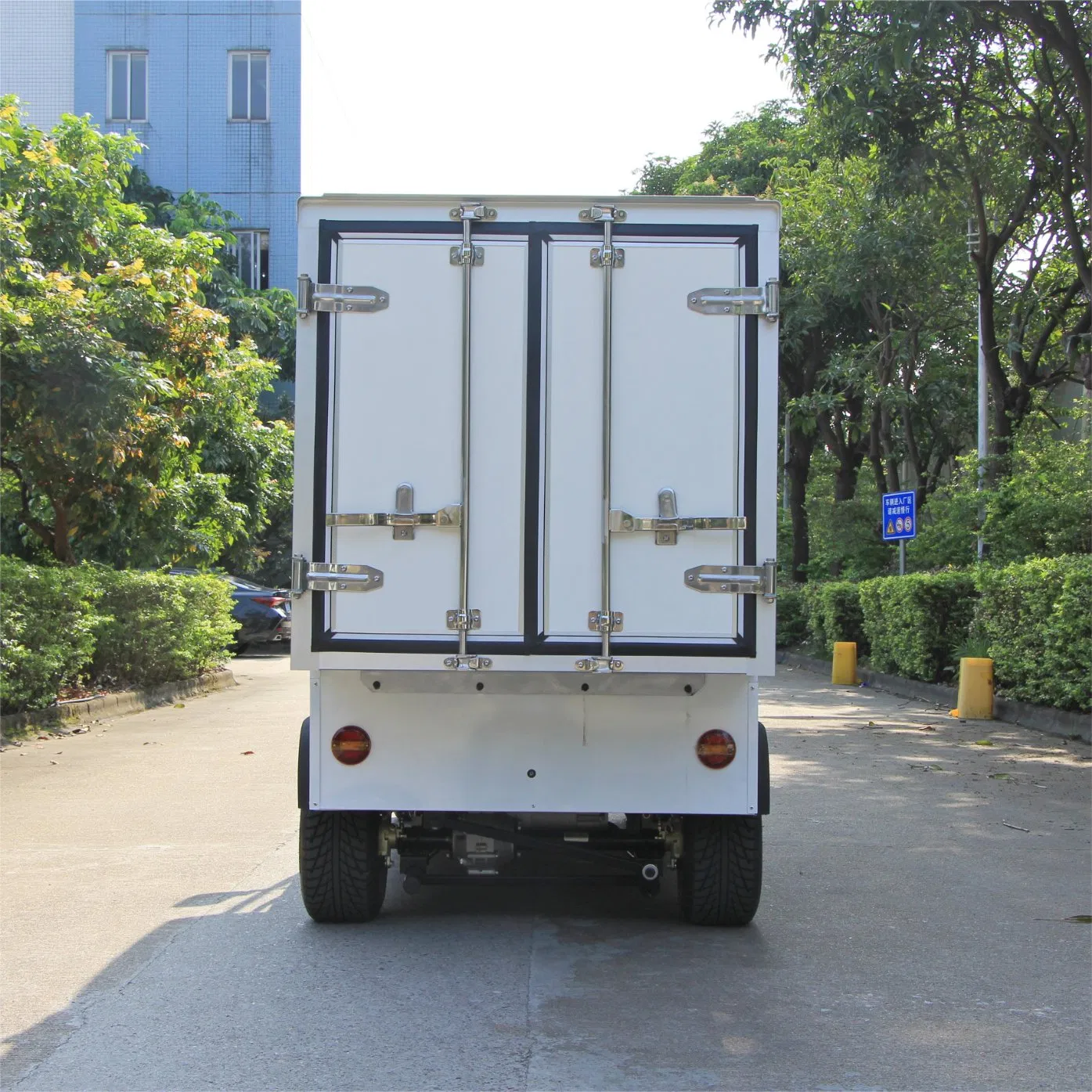 Electric Utility Cart with Fixed Cargo Box 2-Seater Golf Cart with Freight Cargo Electric Work Vehicle