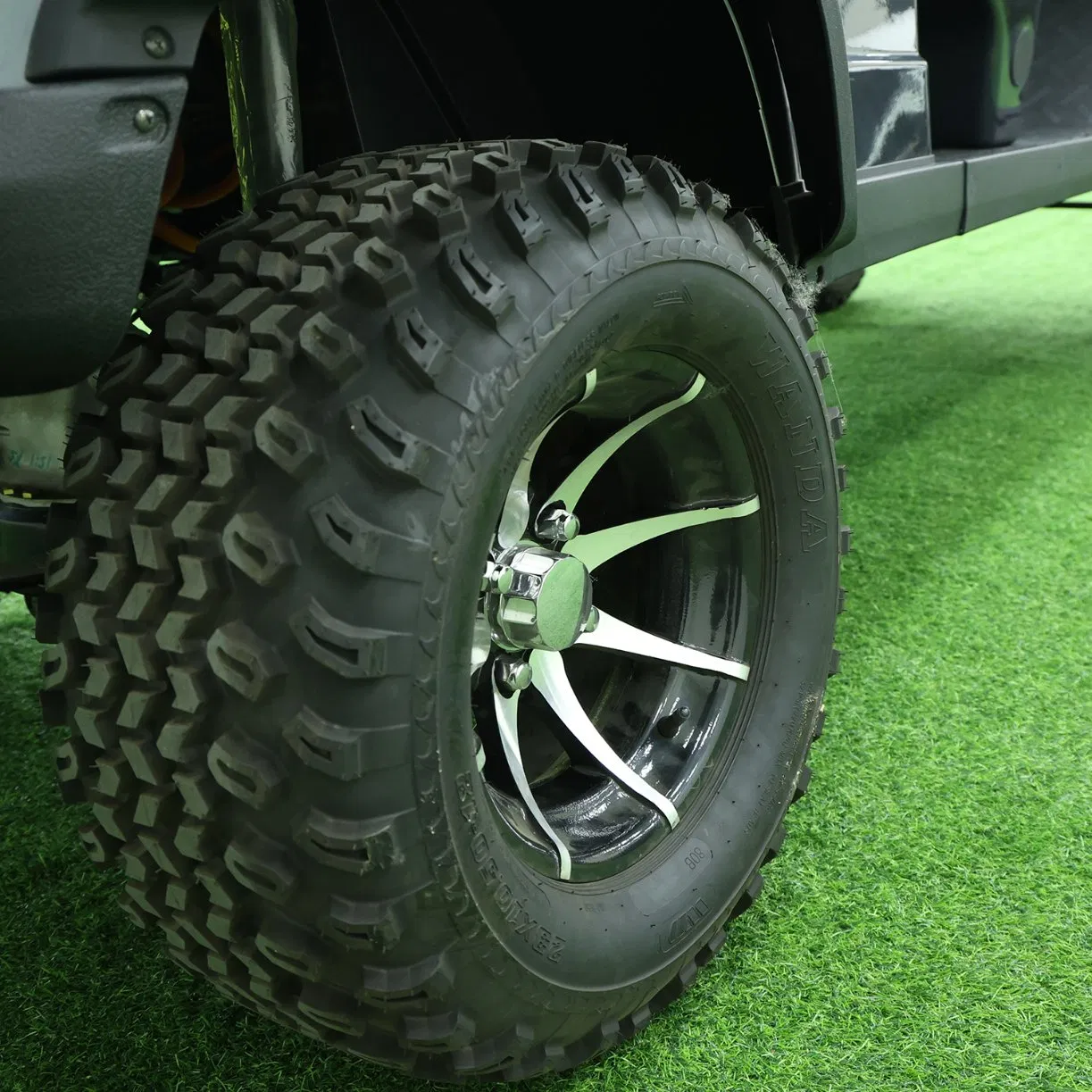 China B Model 6 Seater Electric Lifted Golf Cart with Rear Foldable Seats