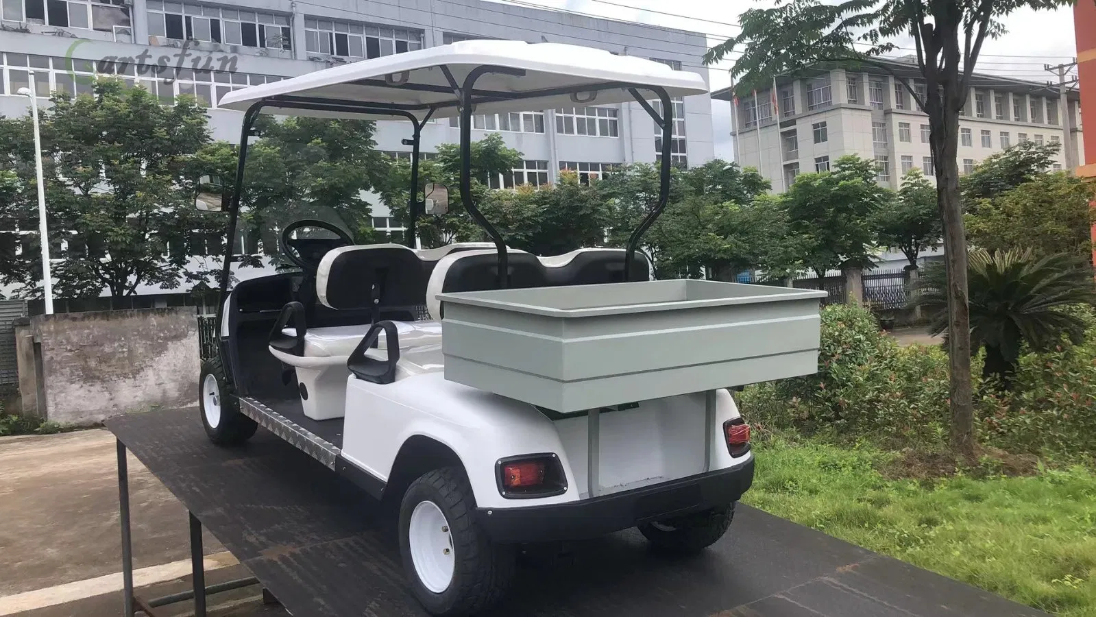 2 Seater Utility Carts Pickup Truck Automatic Hydraulic Rod Golf Cart with Cargo Box Bed