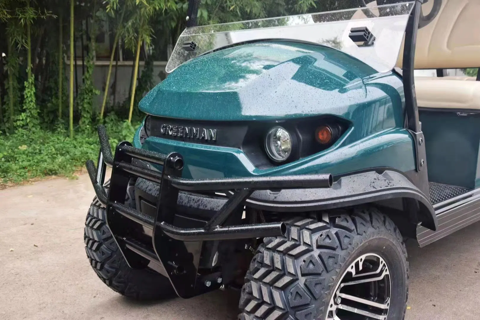 4+2 Electric Golf Car New Stylish Golf Cart for Hunting with High Cost Performance