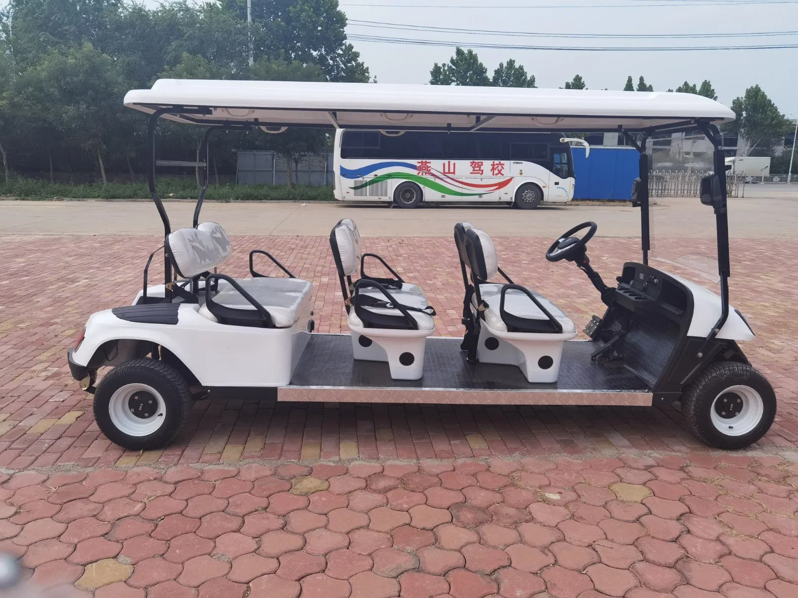 All Terrain Golf Cart 4 Seat Sightseeing Vehicle for Beach Resort Campground and Large Estate Range Golf Cart