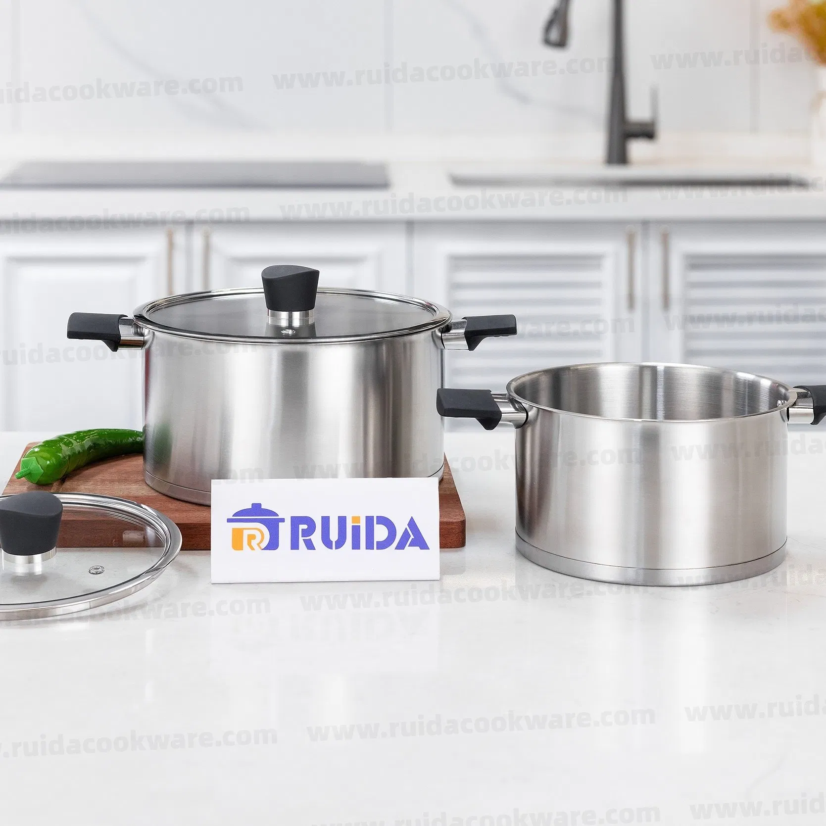 China Factory 11PCS Black Soft Touch Handle 201ss Cookware Set