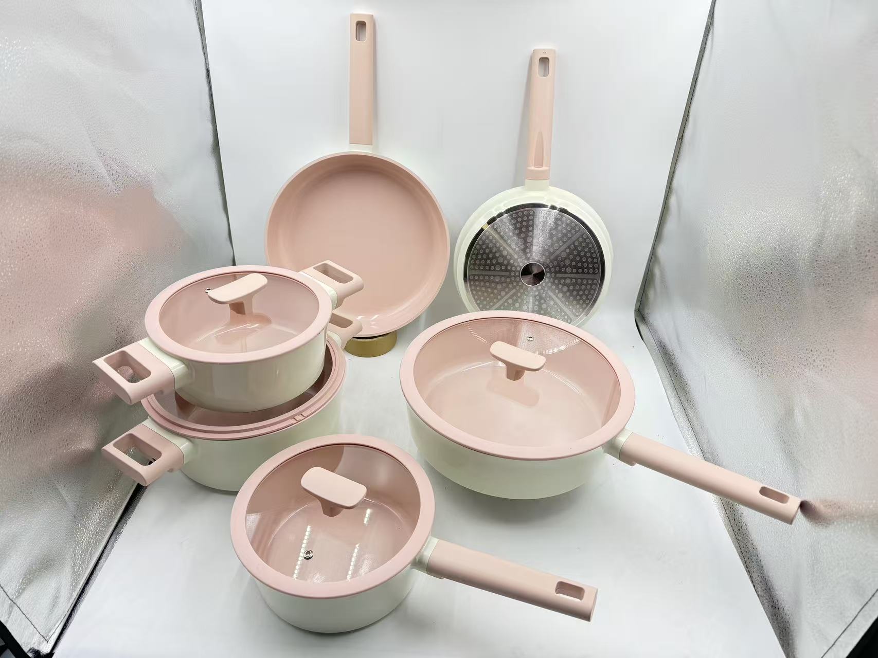 Cookware Set Image 2