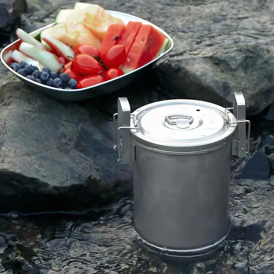 New Outdoor Household Stainless Steel Portable Soup &amp; Stock Pot Portable Camping Cookware Set with Picnic Equipment Pot