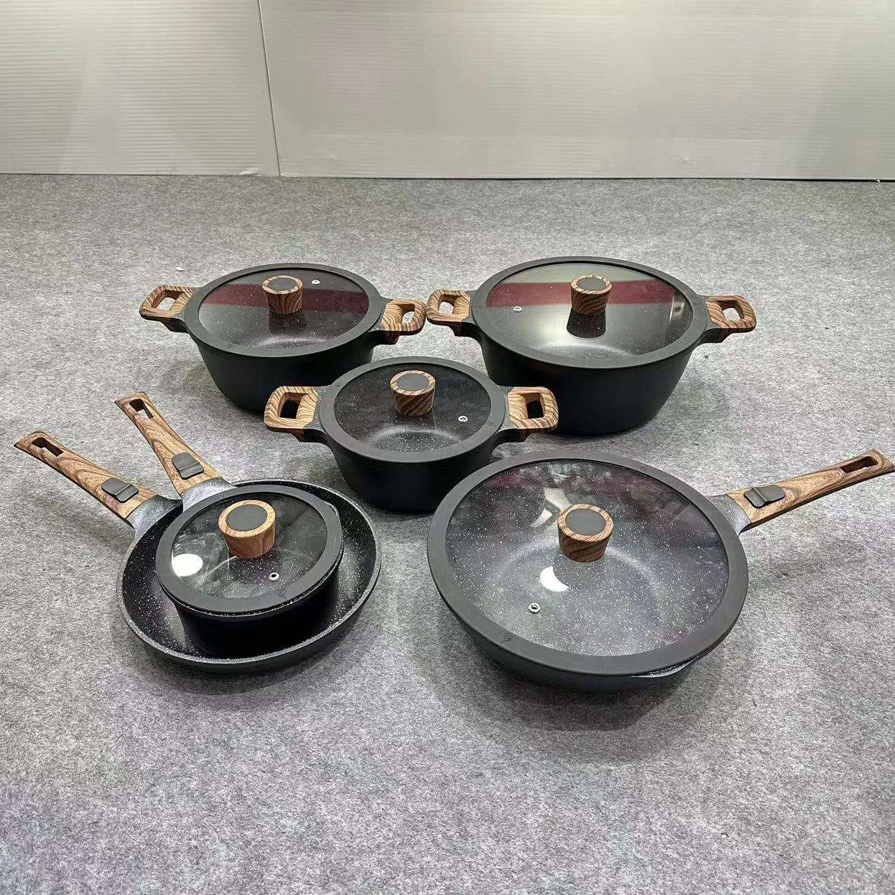 New Arrival Black Marble Die Casting Aluminum Cookware Set in Detachable Handle