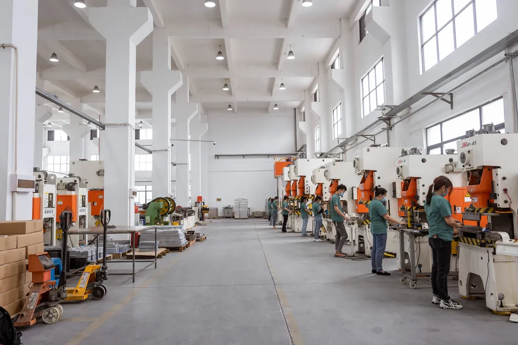High Quality Baking Pan Production Facility