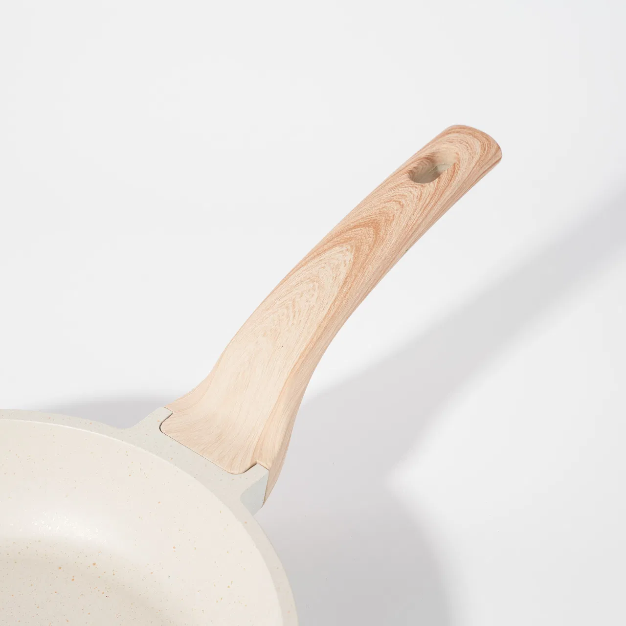 Aluminum Alloy Non Stick Ceramic Cookware Set with Wooden Style Handles Frying Pan Saucepan Pot with Glass Lids