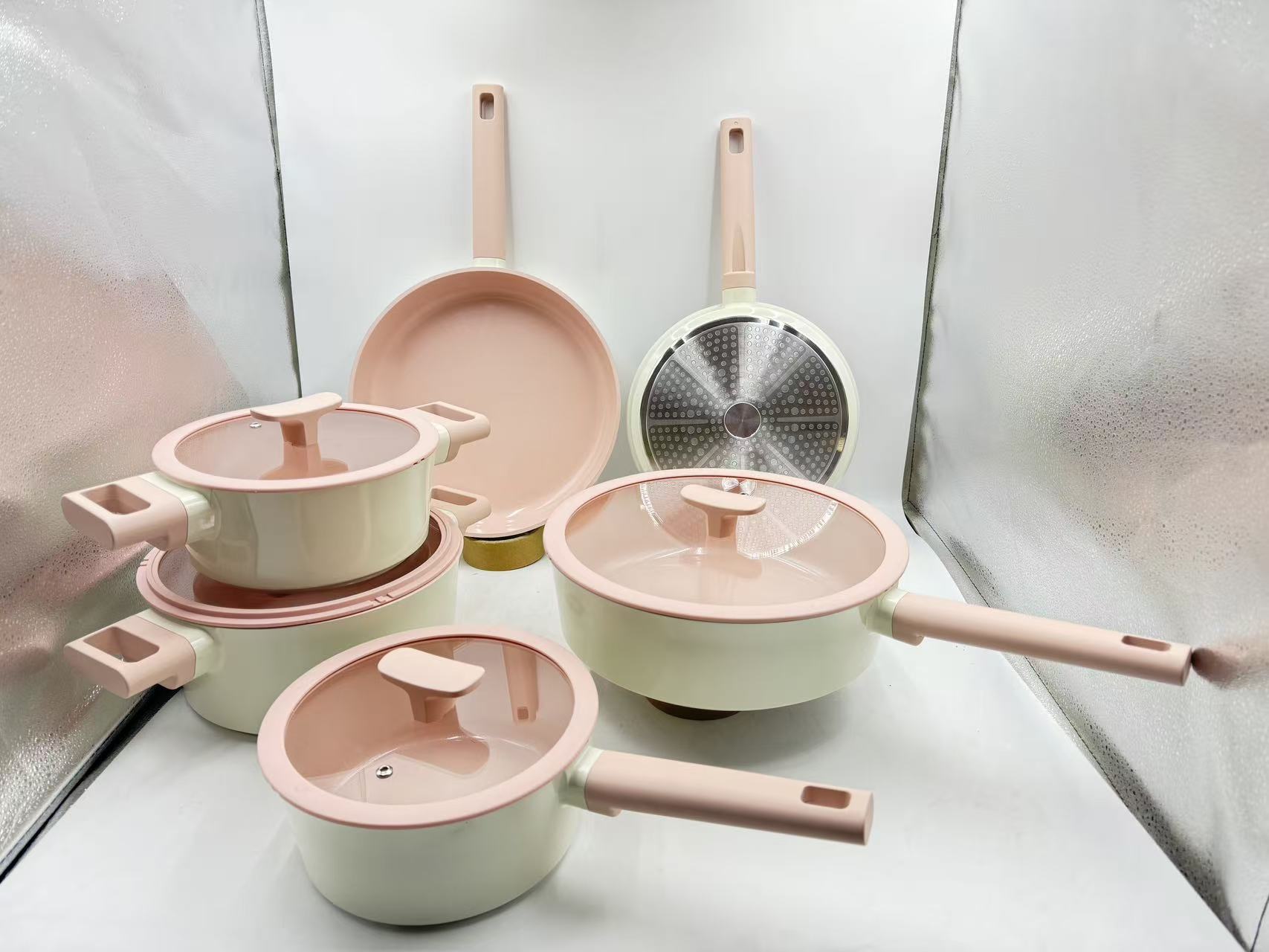 Cookware Set Image 1