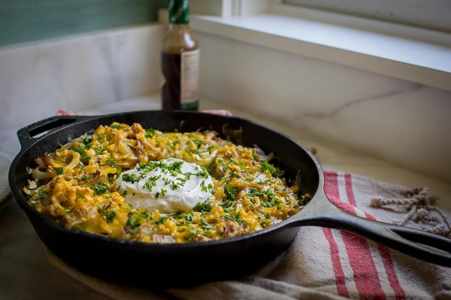 Seasoned Cast Iron Skillet 10.25 Inches - Pfas-Free, Non-Toxic Cookware - Use with an Oven, Stove, Grill, or Campfire - Naturally Non-Stick &amp; Oven Safe