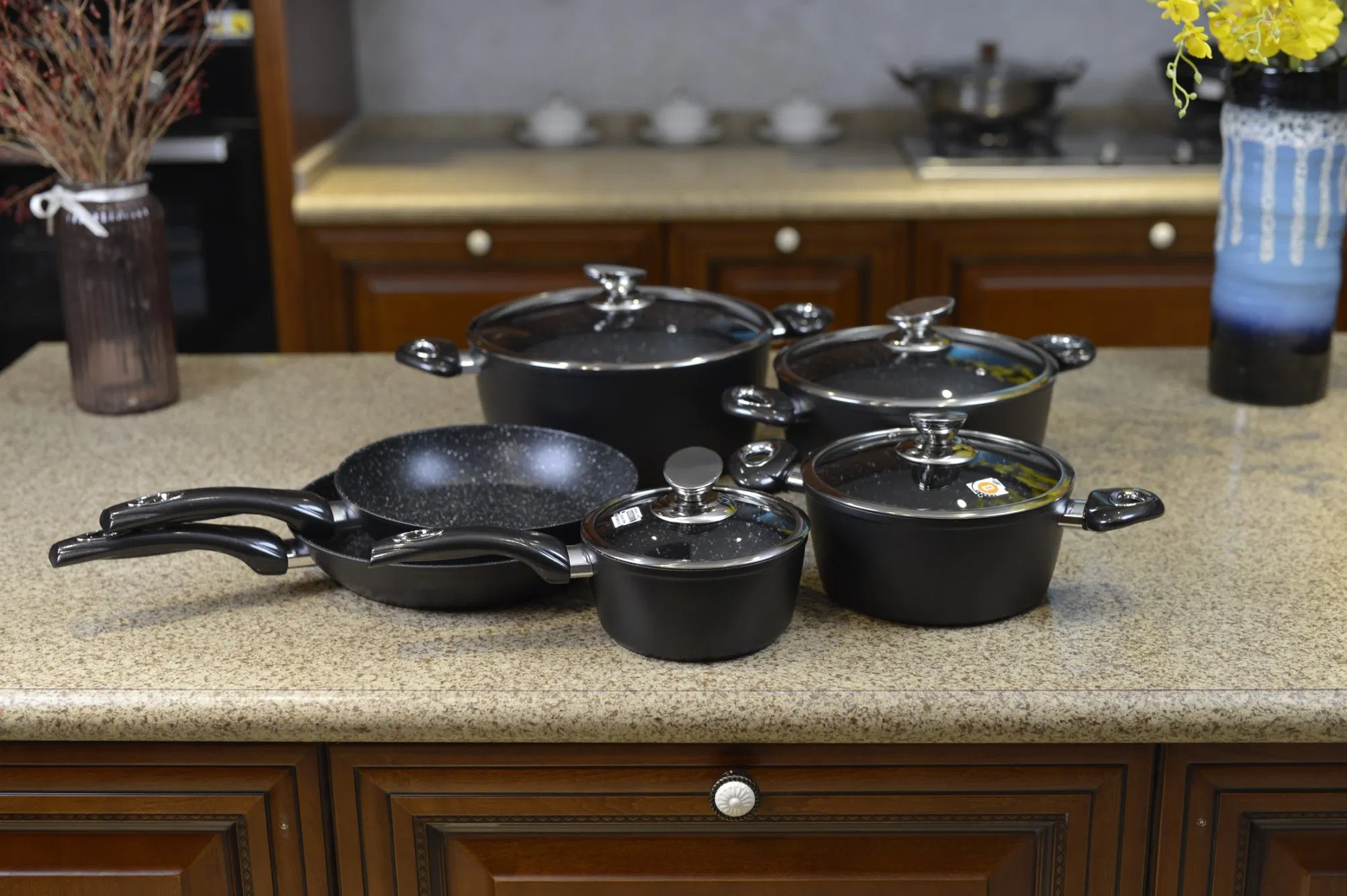High Quality Forged Aluminum Soup Pot Sautepan Milk Pot Kitchen Cookware Set with Induction Bottom