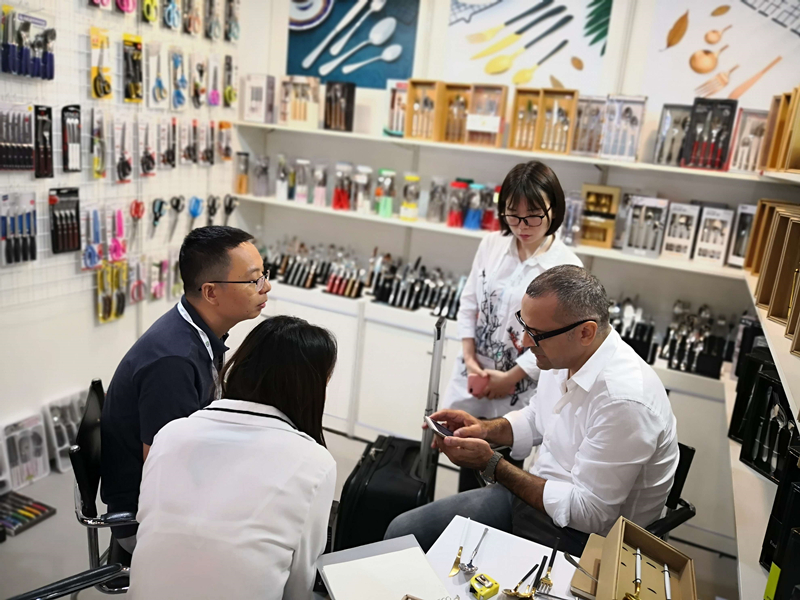 Customer visiting 3