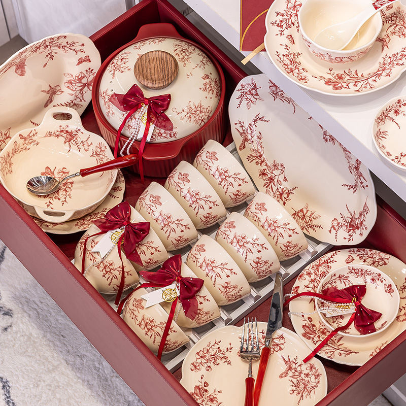 Wedding Ceramic Plate Set in Red, Including 10-Inch Flat Soup Bowl and Casserole Dish, with Soup Spoon - Complete Red Ceramic Set