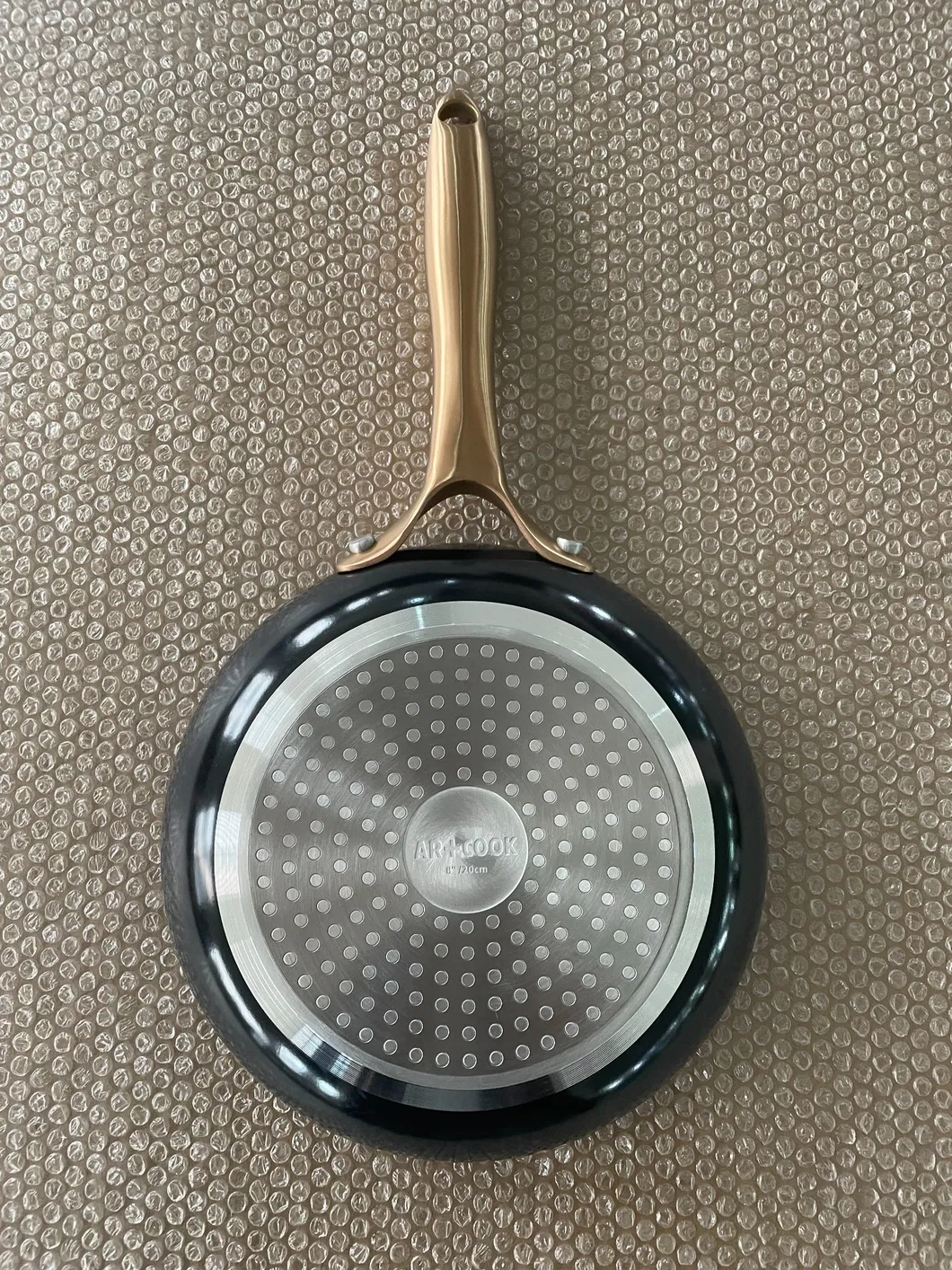 20cm/24cm Induction Bottom Black Color Coating Nonstick Aluminum Sauce Pan with Ss Handle